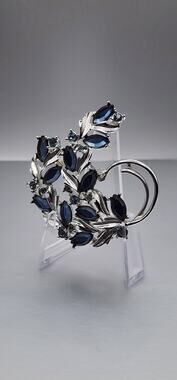 Vintage 1958 Sarah Coventry Blue Champagne Brooch Blue Rhinestone SAC Signed Pin
